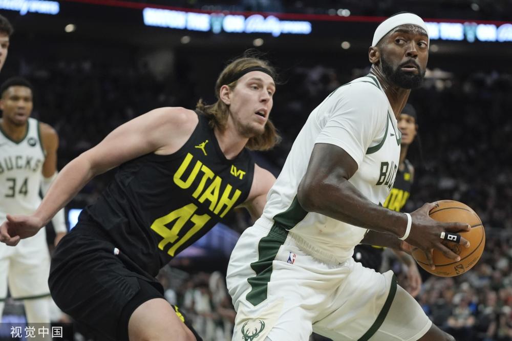 球迷们对吉 球迷们对吉